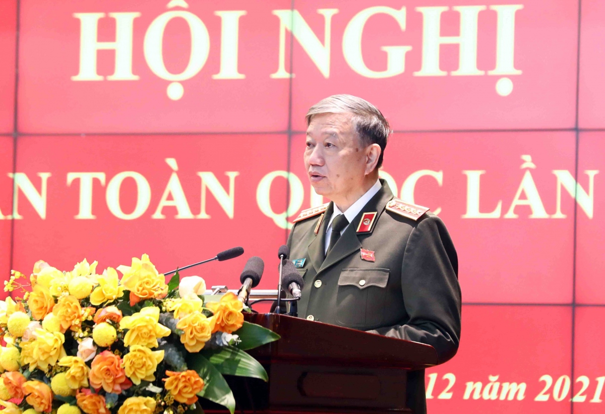 Bộ trưởng Tô Lâm: Đến năm 2025 cơ bản xây dựng CAND tinh, gọn, mạnh